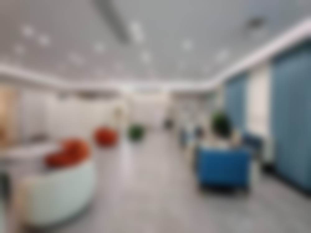 凸起的白色疤痕怎么变回肉色？多种专业方法与日常护理助你恢复自然肤色 