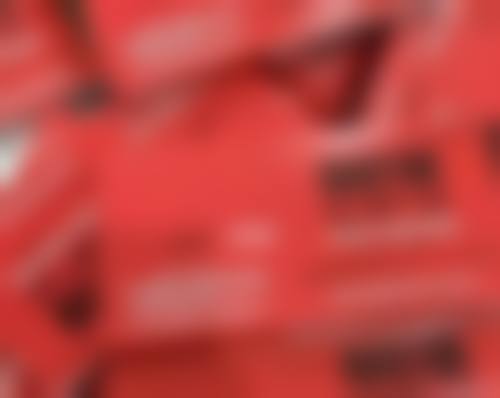 一、女性出现眼袋的常见成因